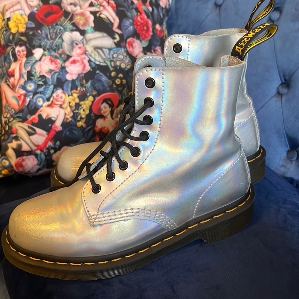 Iridescent Silver Docs